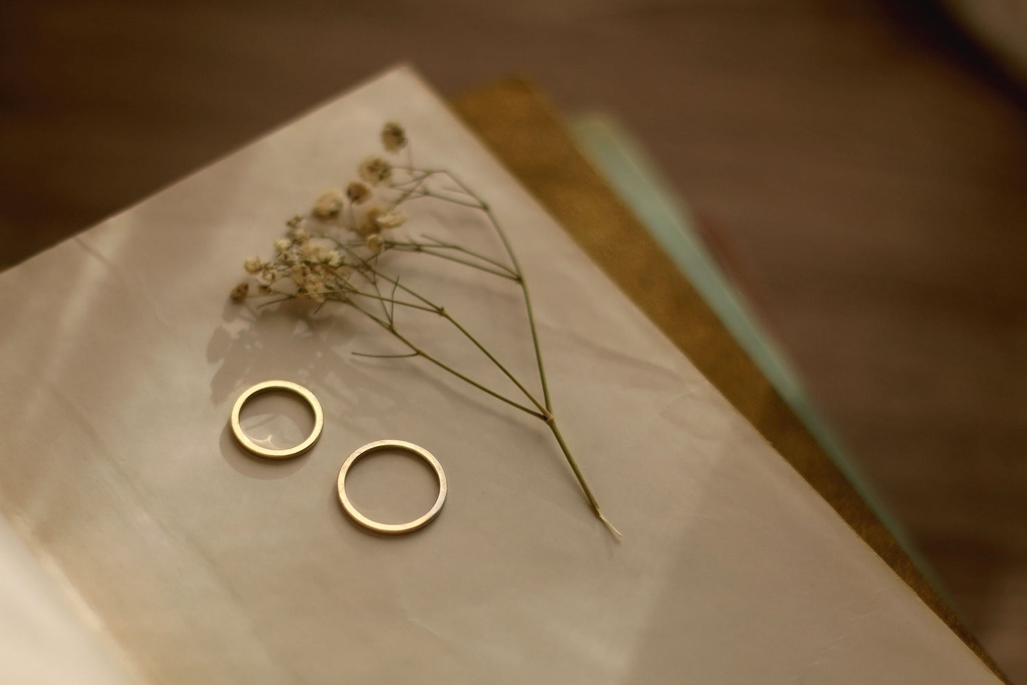 alliances de mariage, légendes et symboles