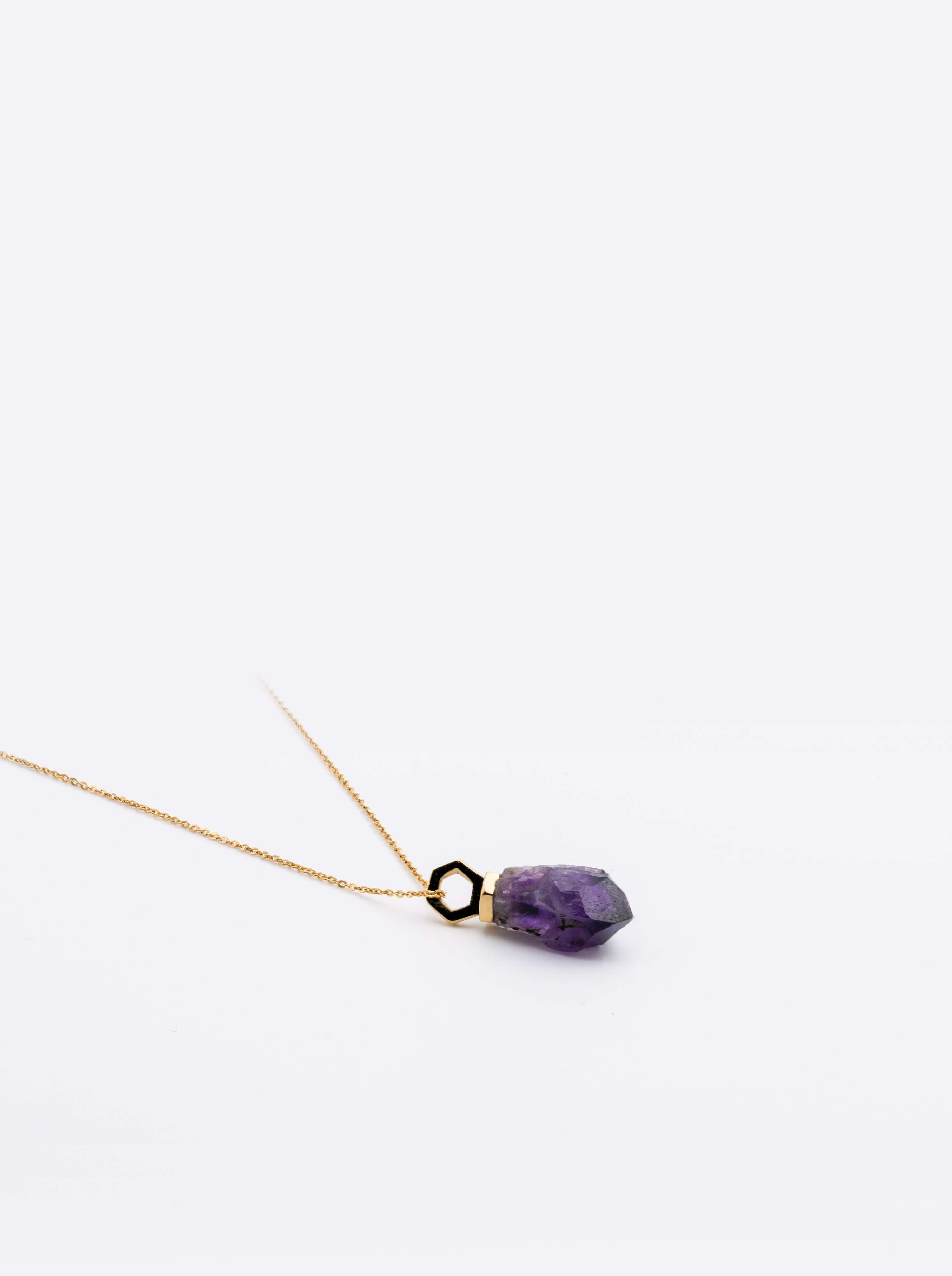 collier éthique modèle infime amethyste et vermeil sur fond blanc