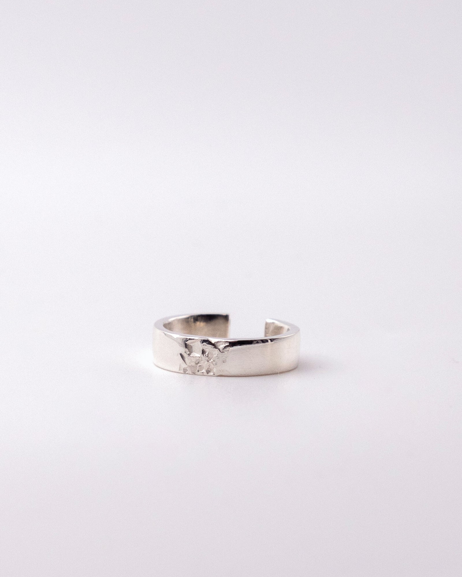 Earcuff éthique en argent ou or blanc recyclé