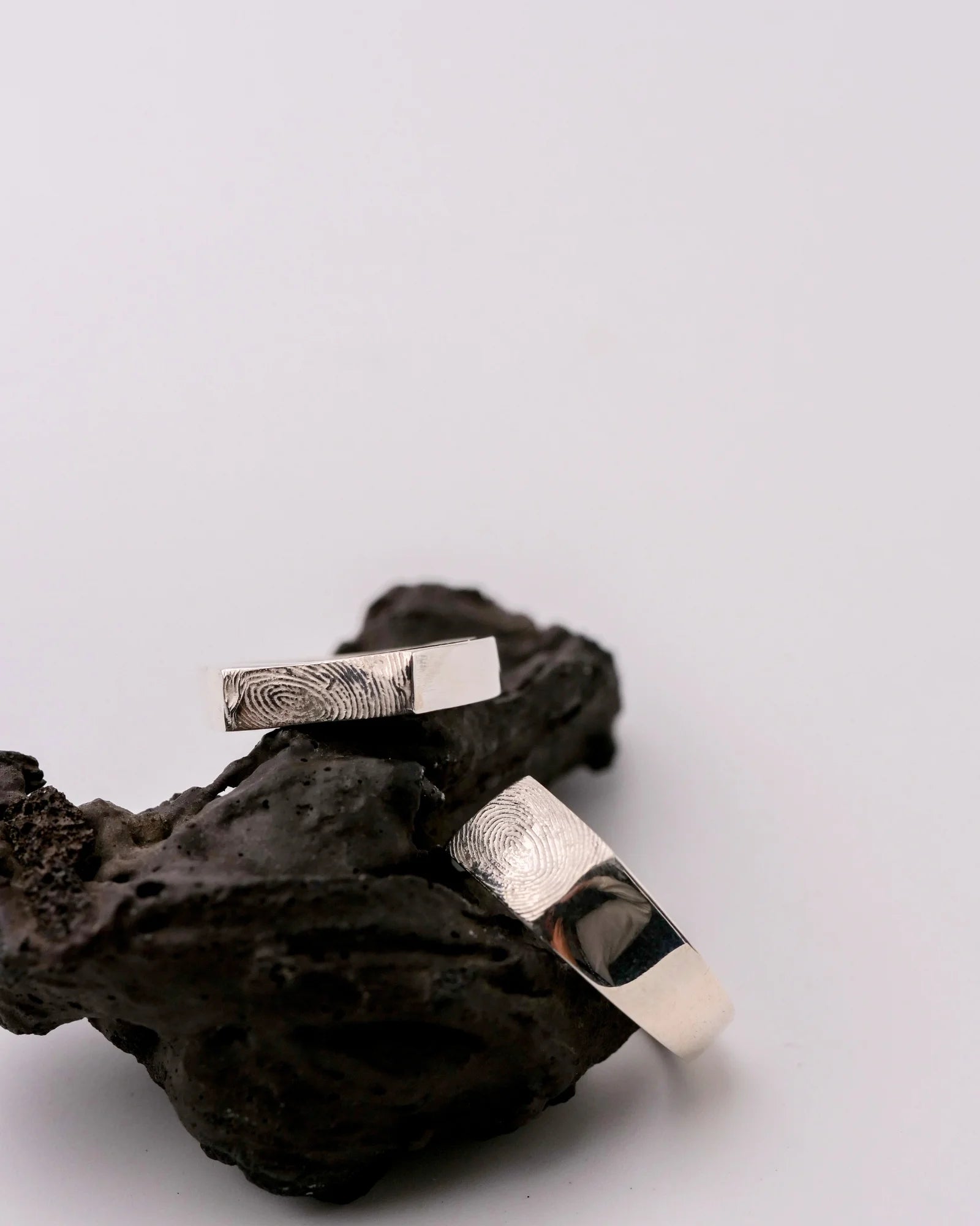 Duo de chevalières fine et large en argent
