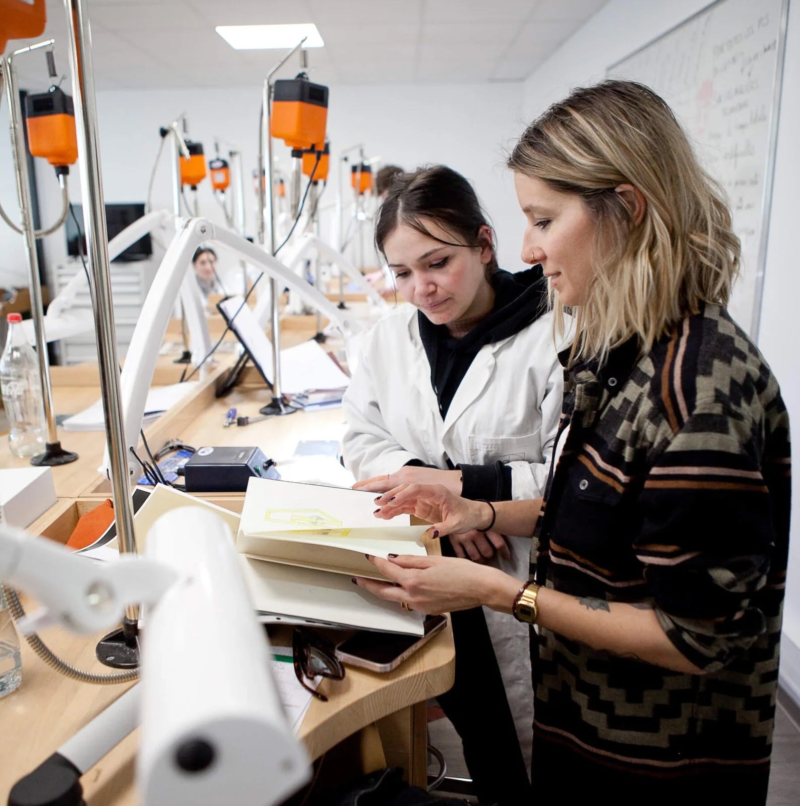 Atelier de Fabrication collaboration Ecole - Bijoux made in France