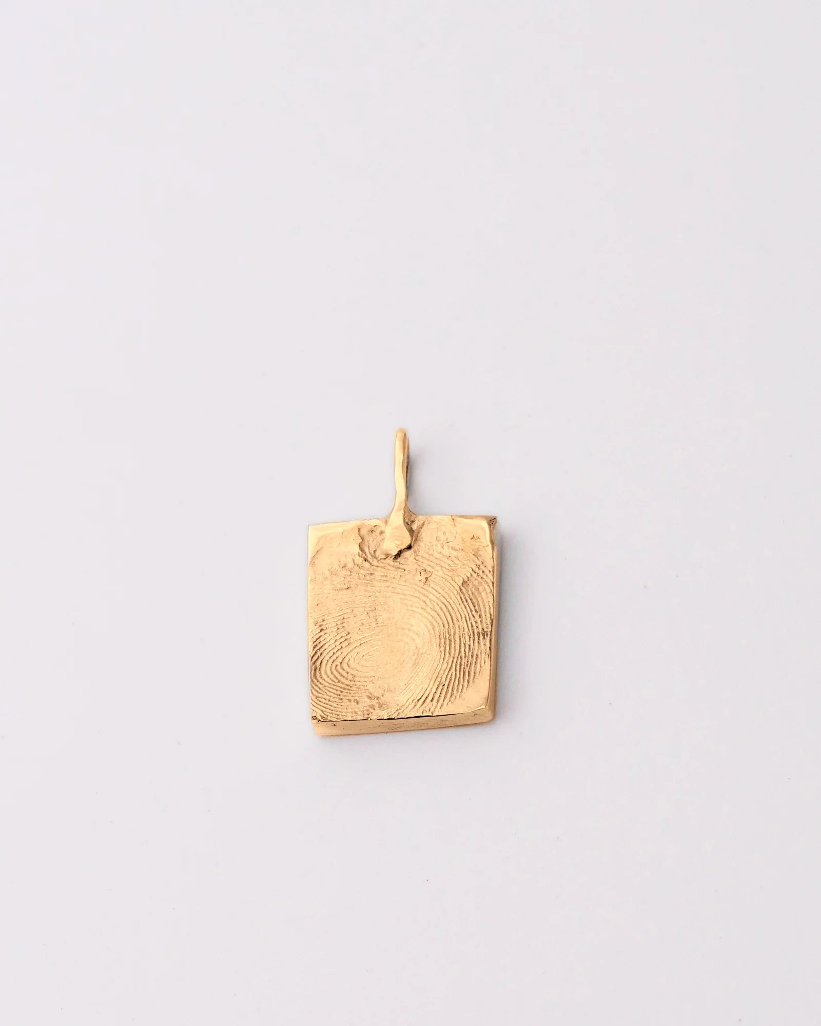 Pendentif carré en vermeil avec empreinte digitale